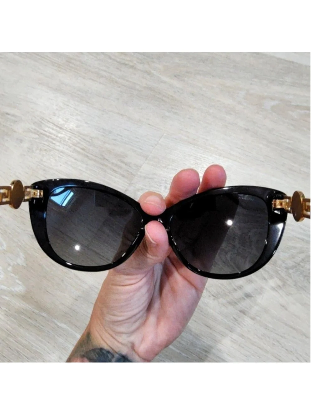 Versace Sunglasses Womens Black Oversized Cat Eye Polarized Gray 4295 GB1/T3